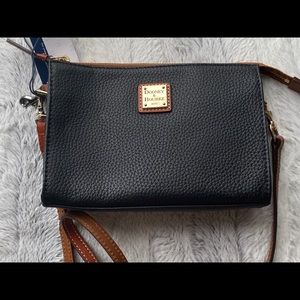 BNWT Dooney and Bourke Black Crossbody Bag